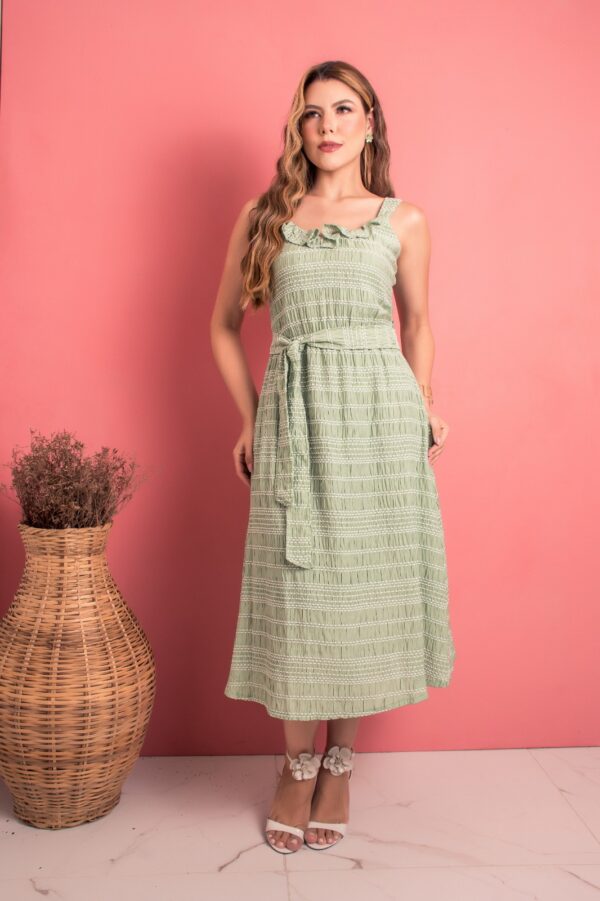 Vestido Bordado Midi com Faixa